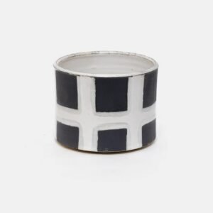 Home Black Windows Pot